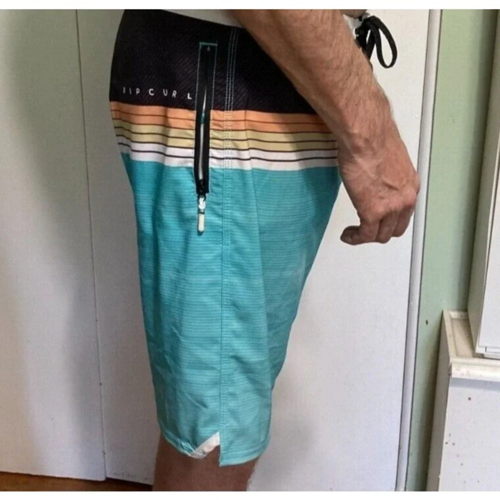 RIP CURL Standard Mirage Setters Boardshorts Striped Shorts Trunks Mens Small